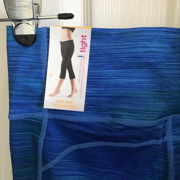 Adidas 3/4 length tight. Blue. Climalite - Picture 3 of 3